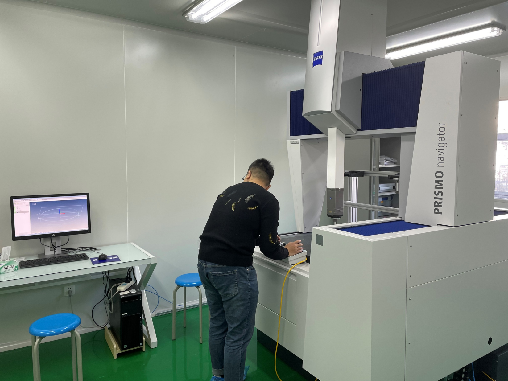 復雜光學曲面超精密測量設備